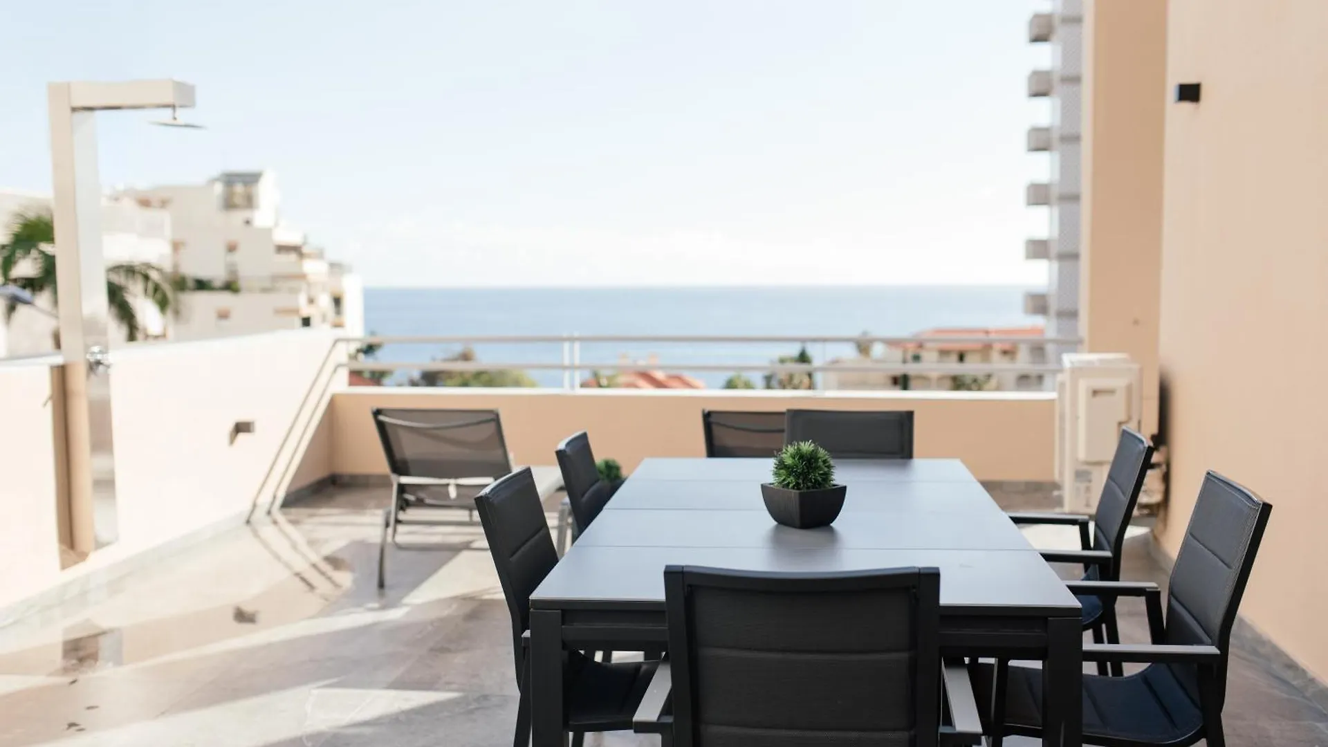 Luxurious T2 Varandas Apartment XIII Funchal  Portugal
